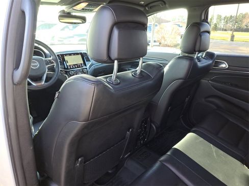 Used 2019 Jeep Grand Cherokee Limited image 21
