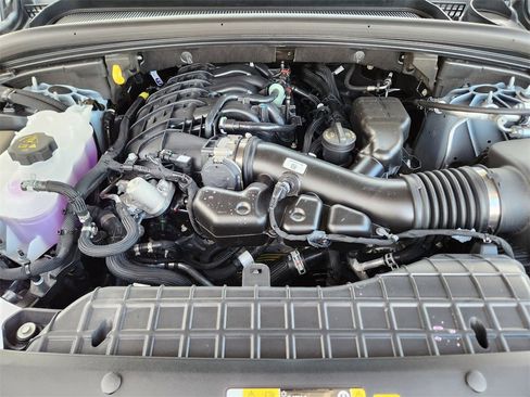 New 2025 Jeep Grand Cherokee Laredo w/ Luxury Tech Group I image 21