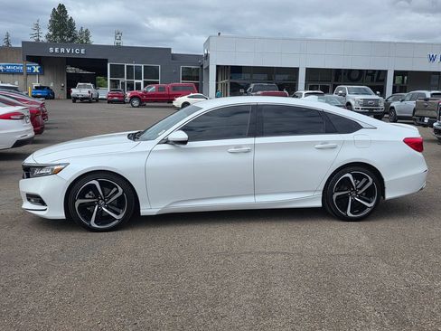 Used 2018 Honda Accord Sport image 30