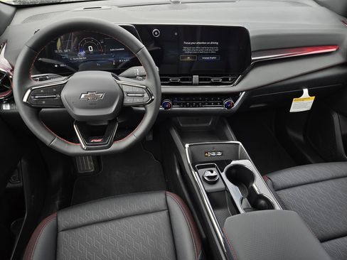 New 2026 Chevrolet Equinox RS w/ Convenience Package III FWD image 21