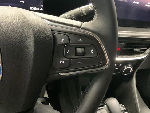 Used 2025 Buick Encore GX Sport Touring image 17