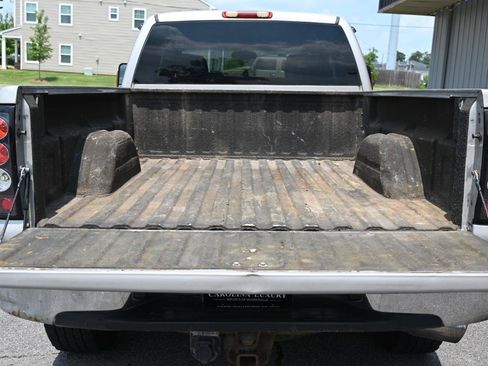 Used 2006 Chevrolet Silverado 2500 LT w/ Skid Plate Package AWD/4WD image 16
