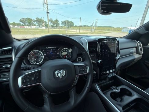 Used 2024 RAM 1500 Big Horn AWD/4WD image 34