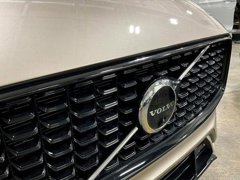 Certified 2023 Volvo XC60 B6 Ultimate image 28