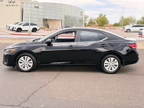 Certified 2025 Nissan Sentra S FWD image 3