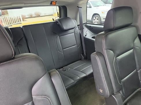 Used 2015 GMC Yukon SLT w/ HD Trailering Package image 30