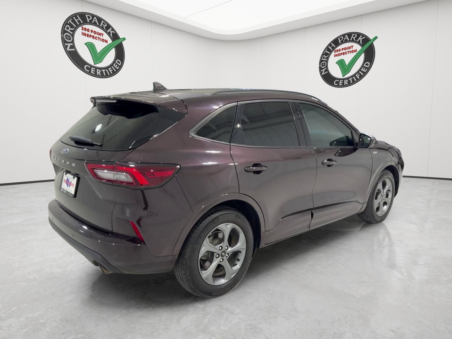 Used 2023 Ford Escape ST-Line w/ Tech Pack #1 FWD image 5