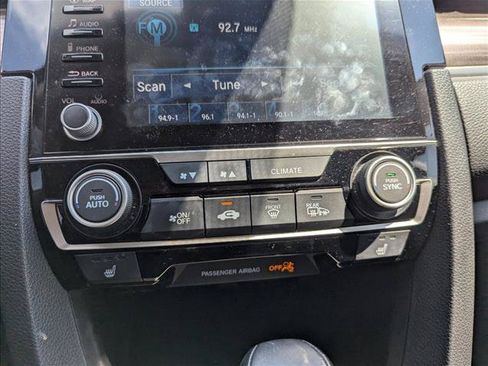 Used 2019 Honda Civic Touring image 20