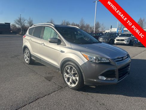 Used 2016 Ford Escape Titanium w/ Equipment Group 301A image 4