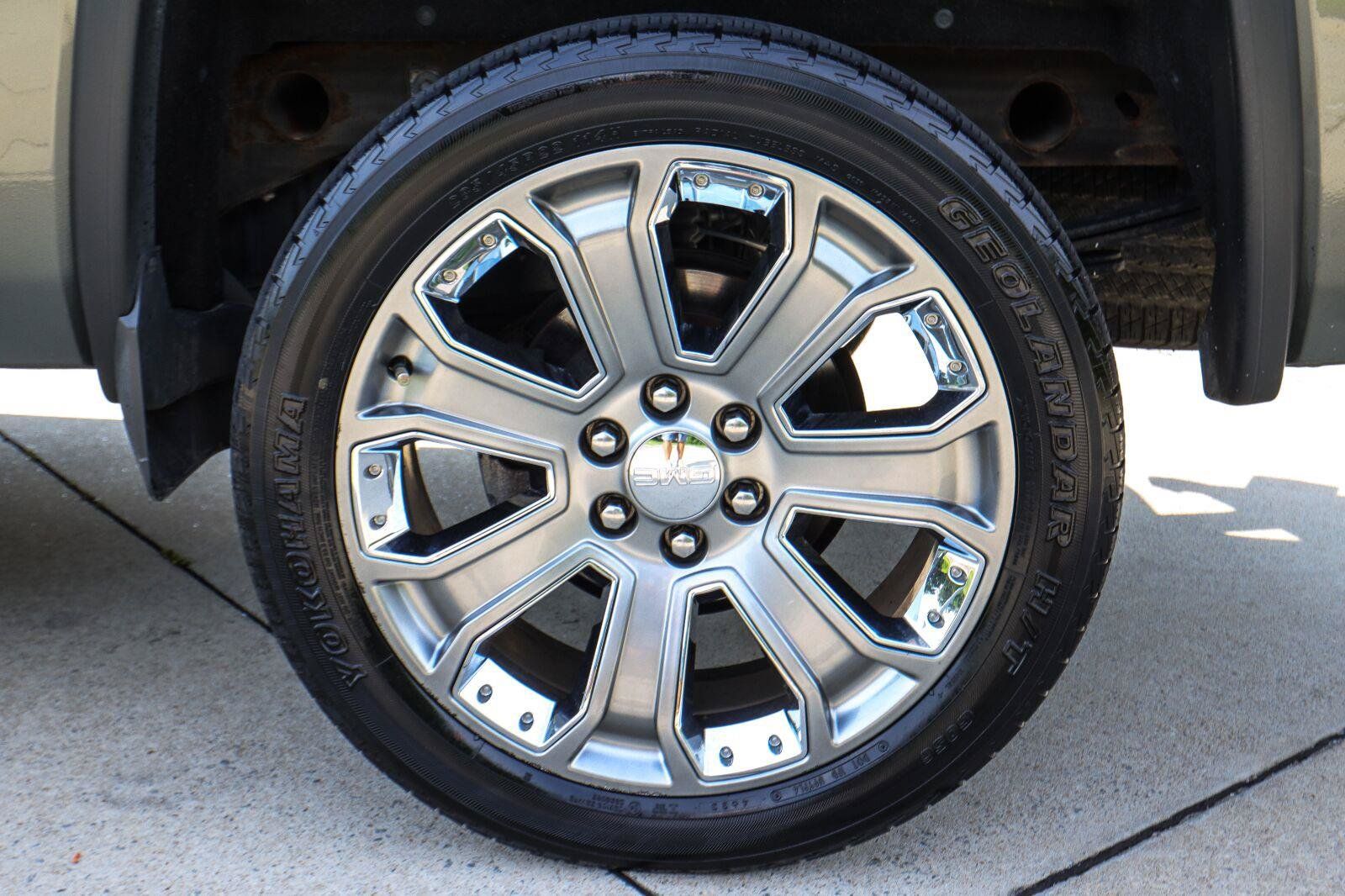 Used 2018 GMC Sierra 1500 Denali w/ Denali Ultimate Package AWD/4WD image 23