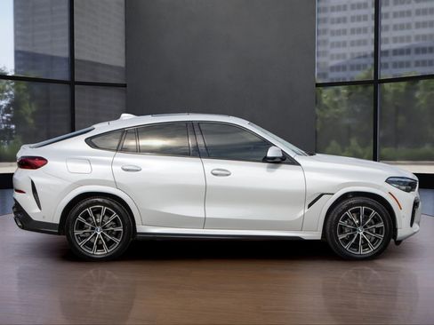 Used 2023 BMW X6 xDrive40i w/ M Sport Package image 4