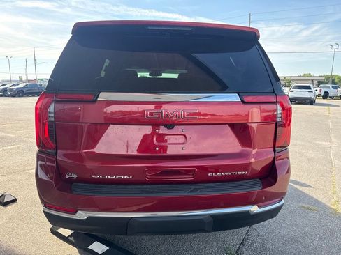 Used 2026 GMC Yukon Elevation AWD/4WD image 4
