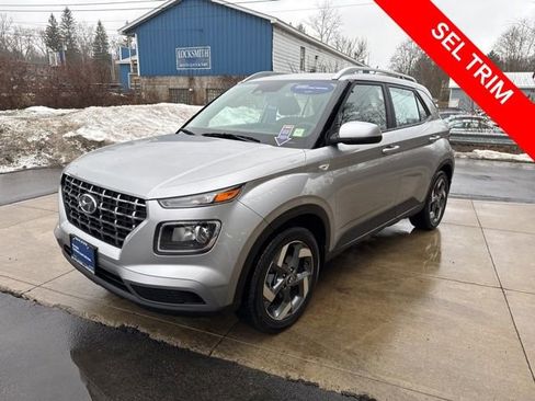 Certified 2023 Hyundai Venue SEL image 4