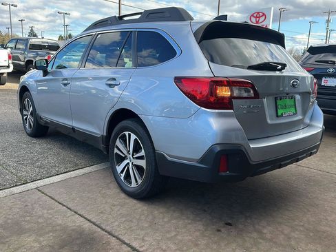 Used 2019 Subaru Outback 2.5i Limited image 14
