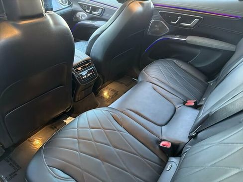 Used 2023 Mercedes-Benz EQS 580 4MATIC SUV image 15