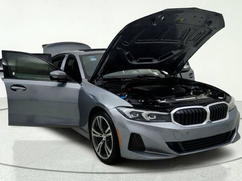 Used 2023 BMW 330i Sedan w/ Driving Assistance Package RWD image 13
