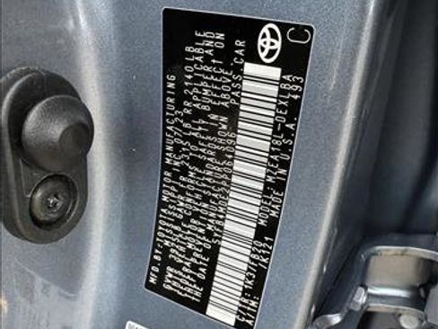 Used 2023 Toyota Corolla LE image 22