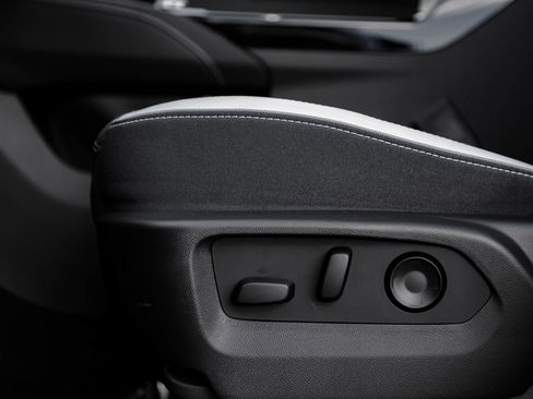 New 2025 Buick Envision Sport Touring image 17