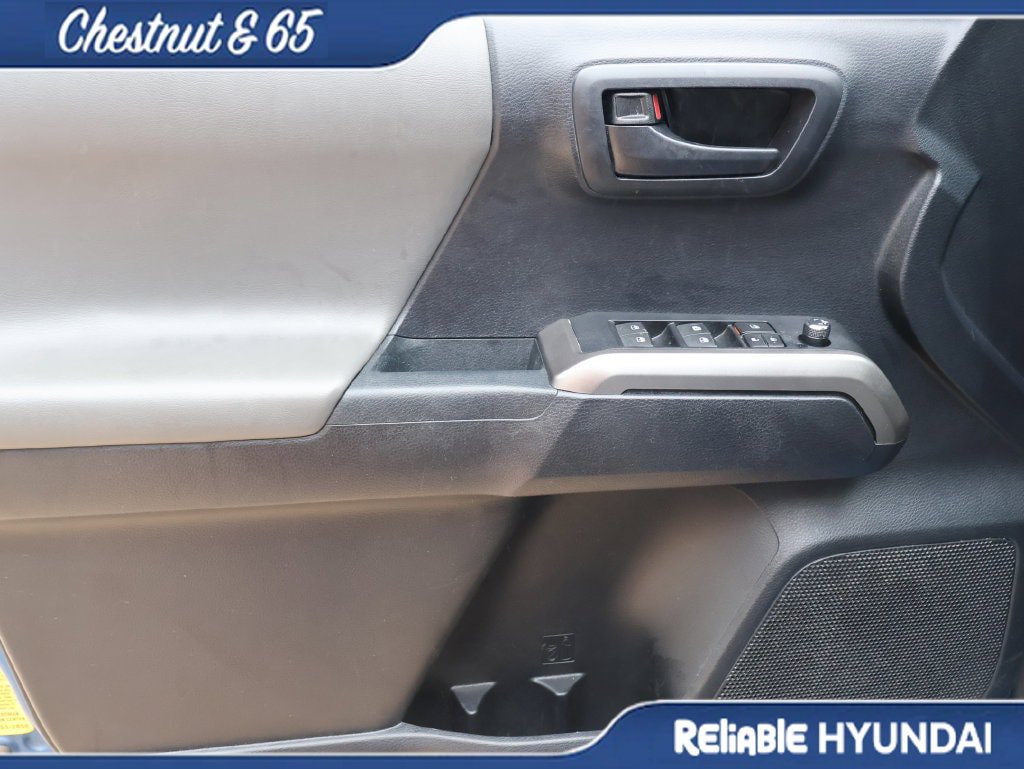 Used 2018 Toyota Tacoma SR5 RWD image 20