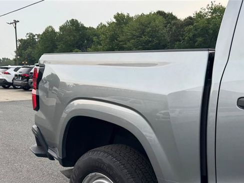 Used 2023 Chevrolet Colorado W/T RWD image 20