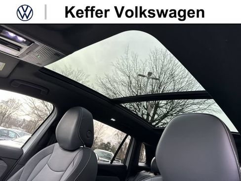 New 2026 Volkswagen Tiguan SE R-Line FWD image 27