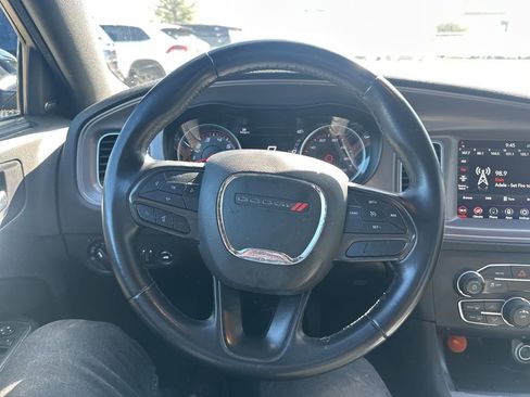 Used 2023 Dodge Charger SXT RWD image 9