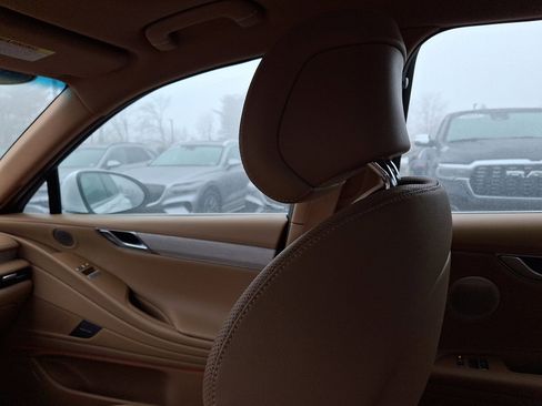 Certified 2025 Genesis G80 2.5T Advanced image 17