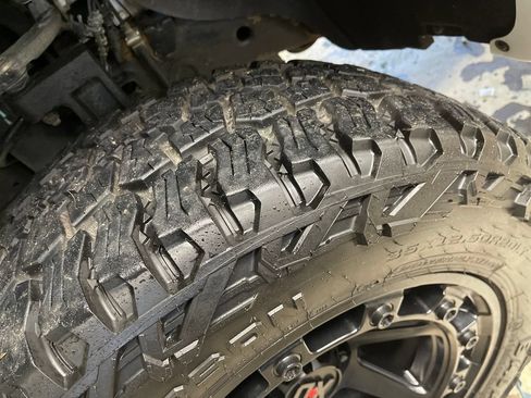 Used 2019 Chevrolet Silverado 1500 Custom Trail Boss w/ Custom Convenience Package AWD/4WD image 12
