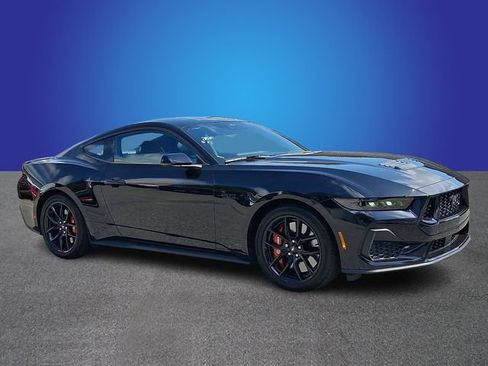 Used 2025 Ford Mustang GT Premium RWD image 3