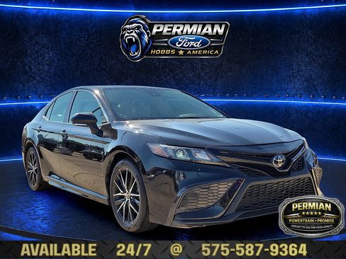 Used 2023 Toyota Camry SE FWD image 6