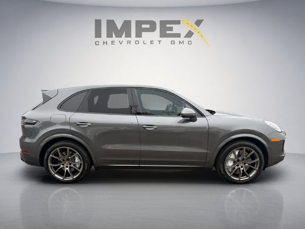 Used 2022 Porsche Cayenne Turbo AWD/4WD image 6