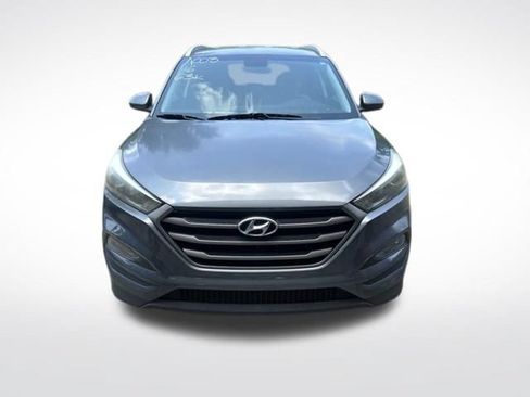 Used 2016 Hyundai Tucson SE w/ Option Group 02 FWD image 8