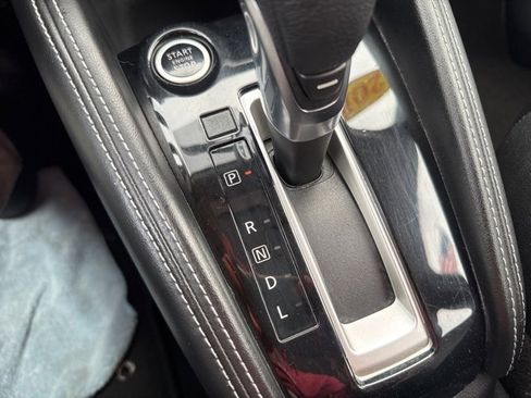 Used 2018 Nissan Kicks SR w/ Premium Package image 13