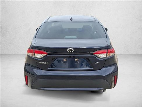 Used 2022 Toyota Corolla LE FWD image 6