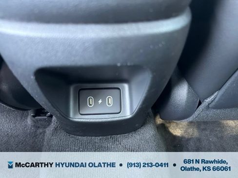 Certified 2024 Hyundai Elantra Limited FWD image 22