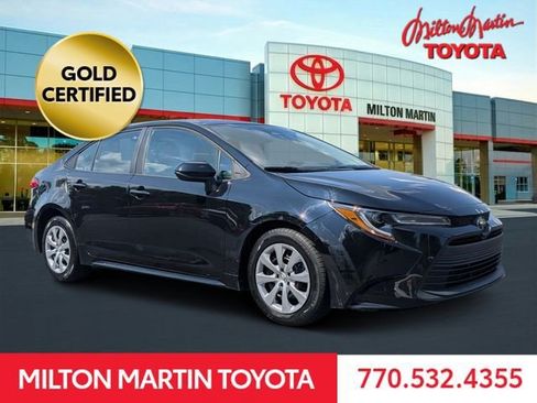 Certified 2023 Toyota Corolla LE FWD image 1