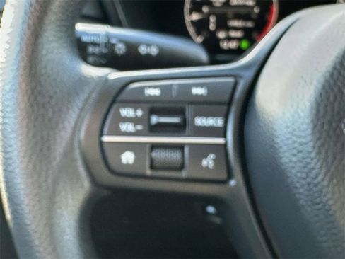 Certified 2025 Honda CR-V LX image 18