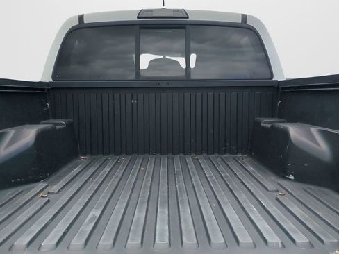 Certified 2016 Toyota Tacoma SR5 w/ Towing Package image 13