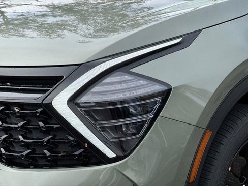 Used 2025 Kia Sportage X-Line image 6