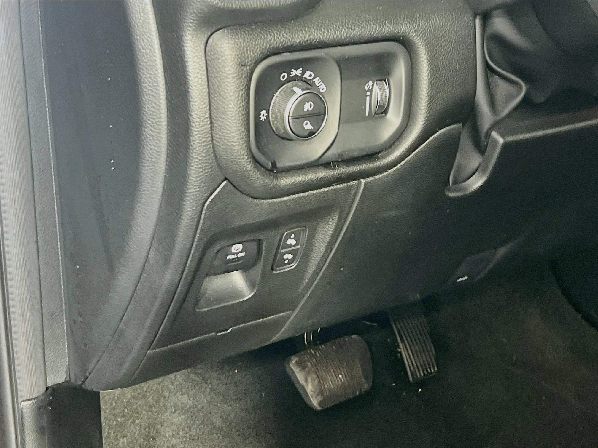 Used 2023 RAM 1500 Big Horn AWD/4WD image 10
