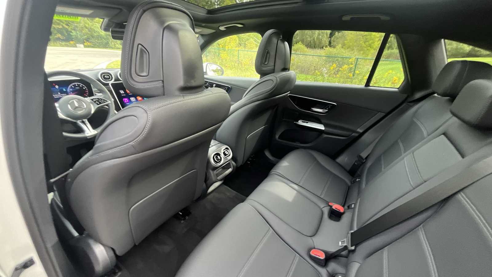 Used 2026 Mercedes-Benz GLC 300 4MATIC image 15