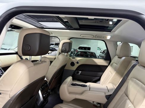 Used 2018 Land Rover Range Rover Sport HSE image 64
