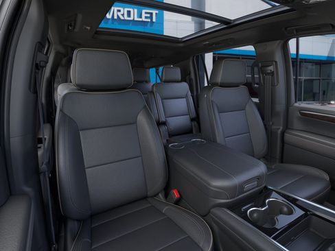 New 2026 Chevrolet Suburban Premier w/ Sun And Tow Package image 21