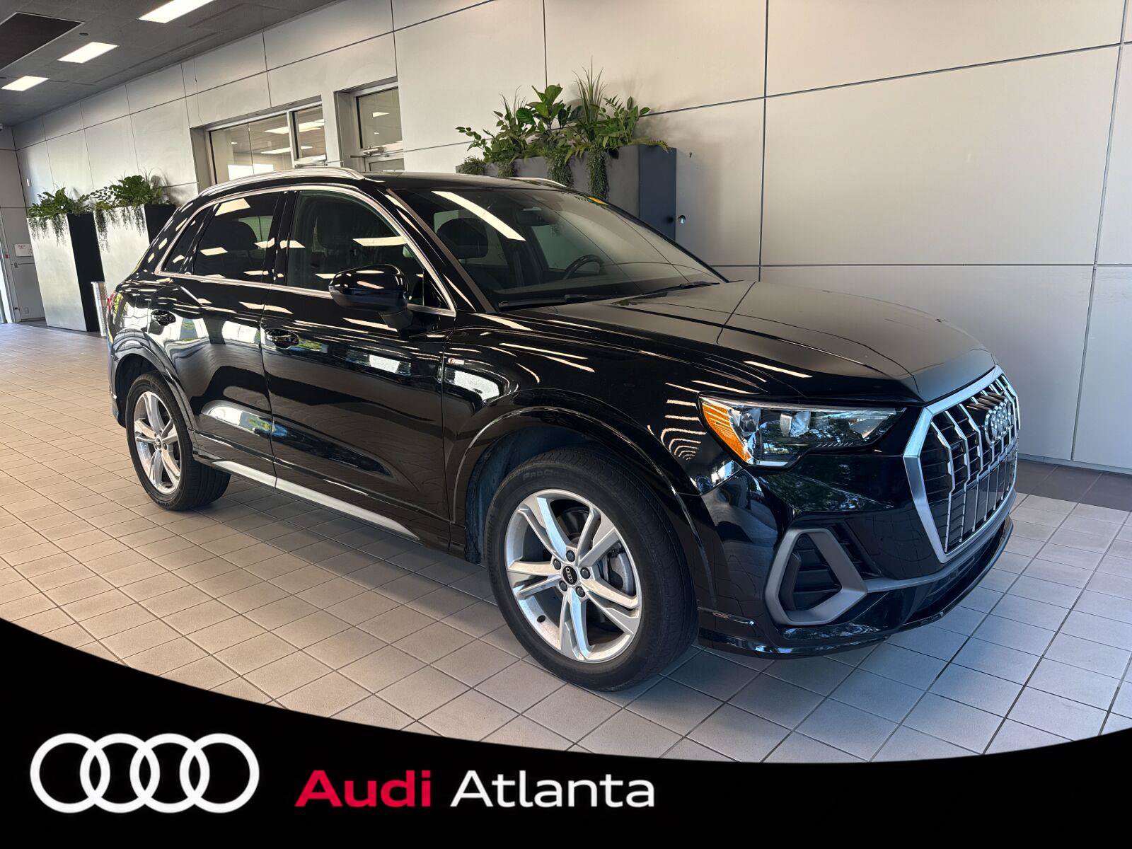 Used 2022 Audi Q3 2.0T Premium AWD/4WD image 1