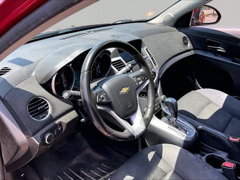 Used 2014 Chevrolet Cruze LT FWD image 11