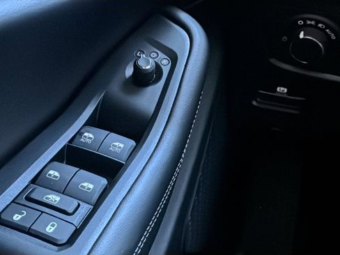 New 2026 Jeep Grand Cherokee Altitude image 29