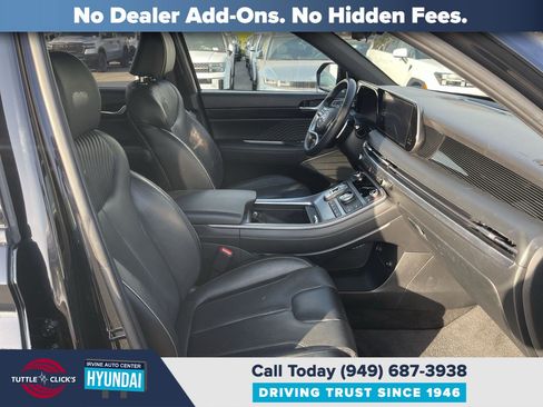 Certified 2023 Hyundai Palisade Calligraphy FWD image 16