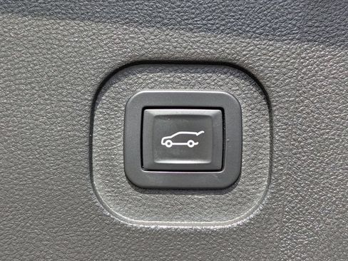 Used 2017 GMC Terrain Denali FWD image 9