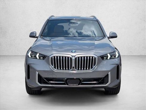 New 2026 BMW X5 xDrive50e w/ Climate Comfort Package AWD/4WD image 6