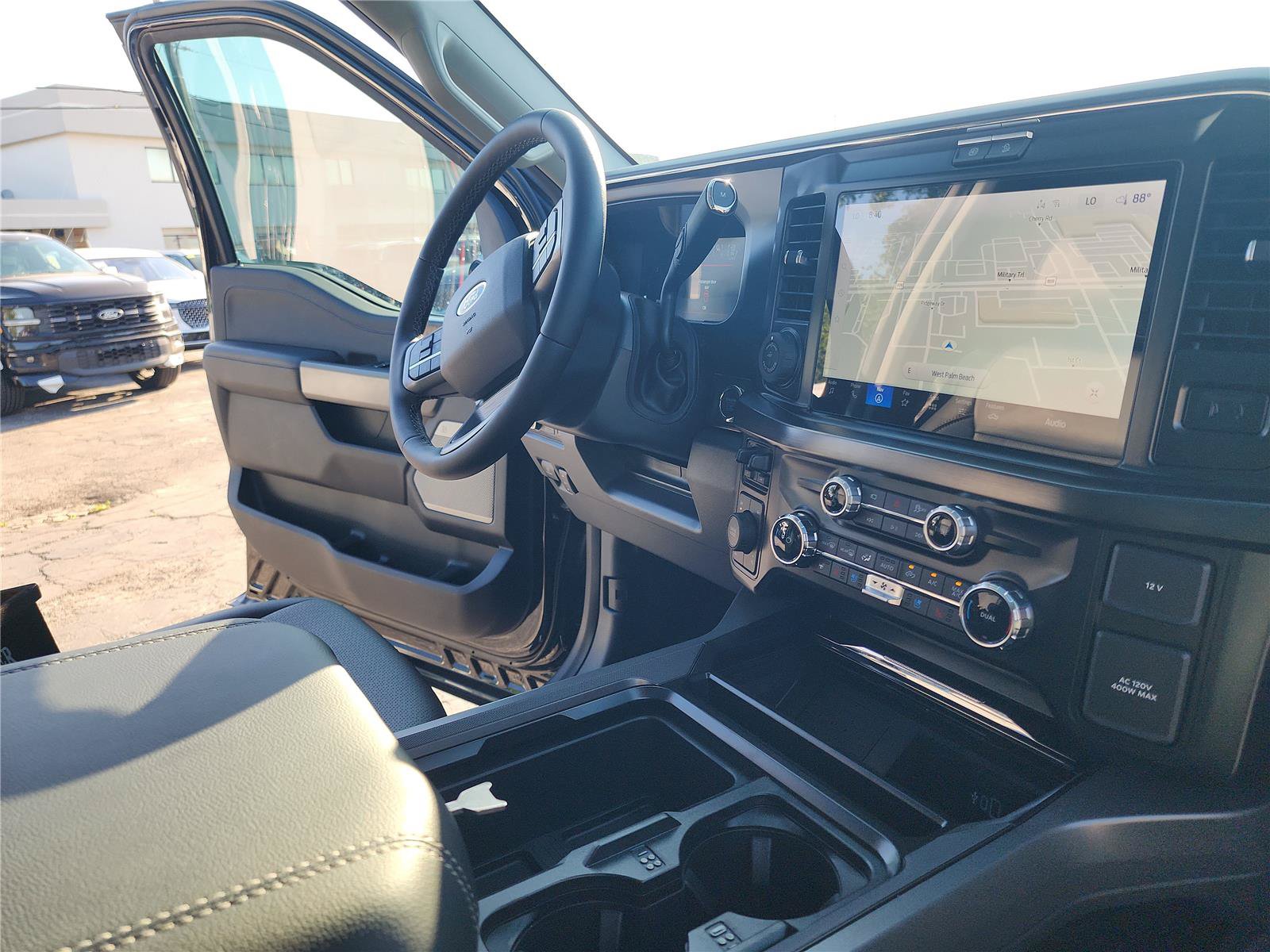 New 2026 Ford F250 Lariat w/ Black Appearance Package AWD/4WD image 34